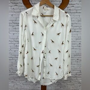 Jane and Delancey | Casual White Button Down Shirt with Giraffe Pattern size L